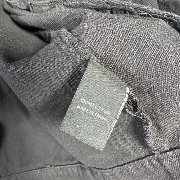 Fashion Nova VANCE Men Black Denim Jacket Red Striped Sleeves Splatter Large NWT - Picture 4 of 7